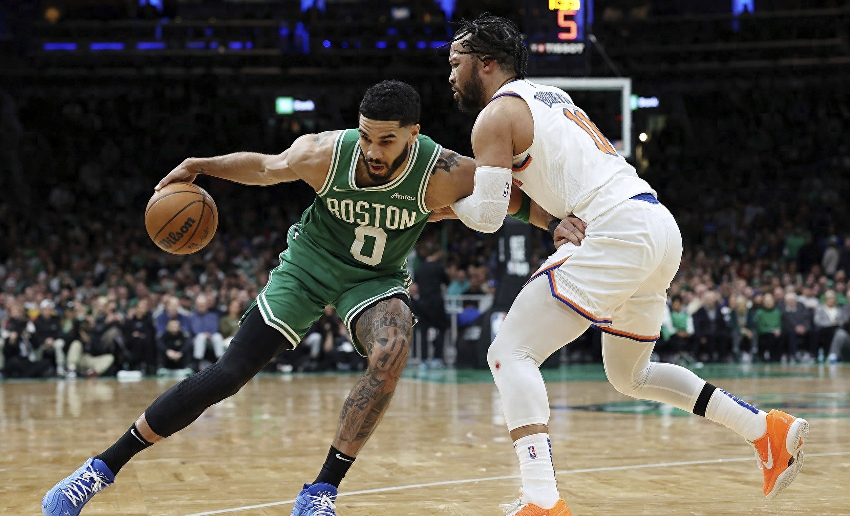 NG28赛后突围战来临，费城76人围绕欧超杯手感冰凉，信心回归，轮换策略成焦点的简单介绍