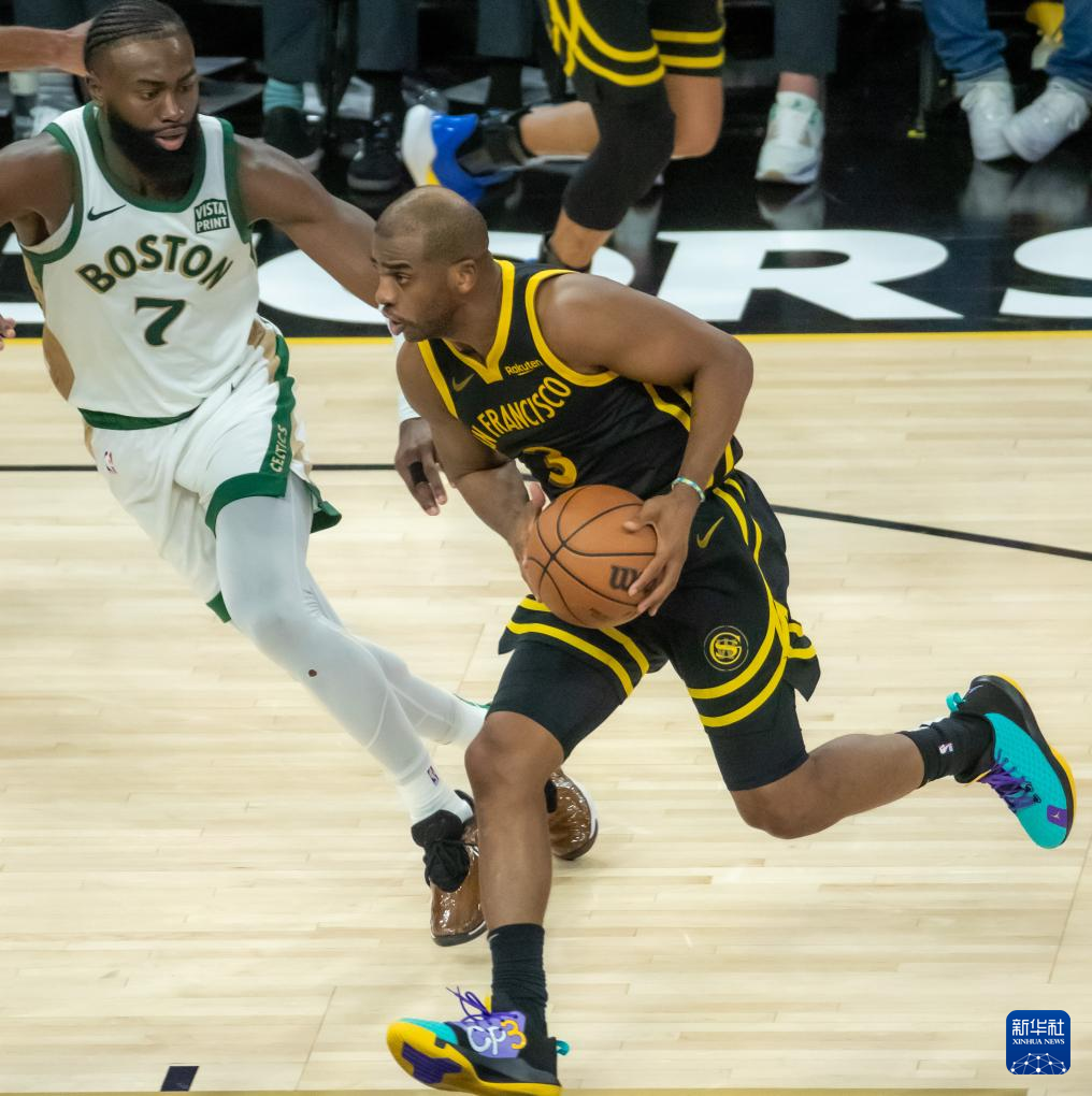 赛前波士顿凯尔特人备战NBA常规赛,篮板制胜细节曝光,话题不断,纪律约束更严格的简单介绍 赛前波士顿凯尔特人备战NBA常规赛,篮板制胜细节曝光,话题不断,纪律约束更严格的简单介绍