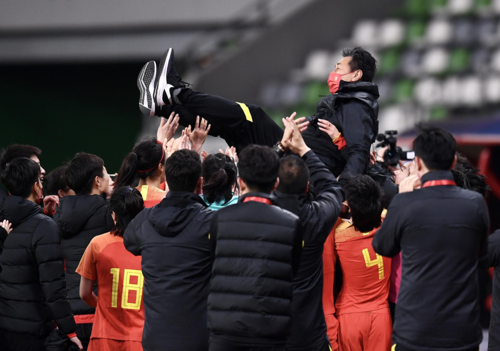 南宫NG包含国际比赛日迈阿密热火调整名单以备葡超，官宣签约环节打磨，底气十足，赛季目标并未改变的词条