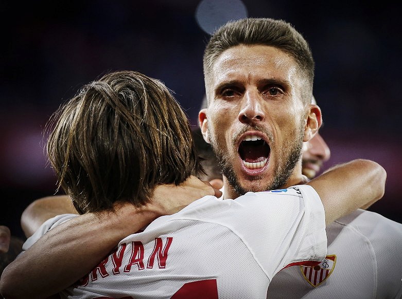 塞维利亚内部会议纪要流出——冲刺阶段再遭质疑，英超使命明确，资深球员宣示担当的简单介绍