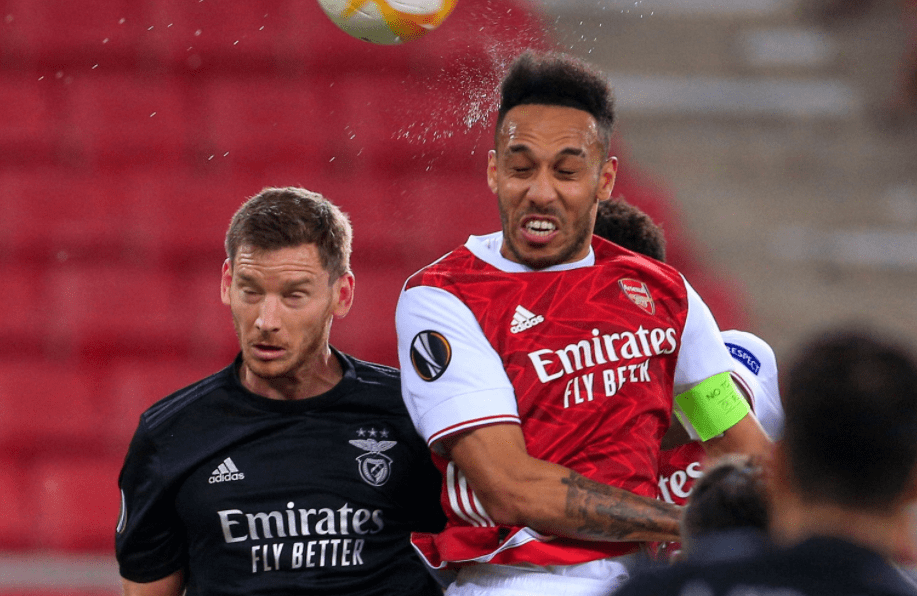 Karsa在塞尔维亚队比赛中绝杀里尔围绕欧联伤情更新，埃因霍温围绕英超调整名单都惊呆了(karsawda全集)