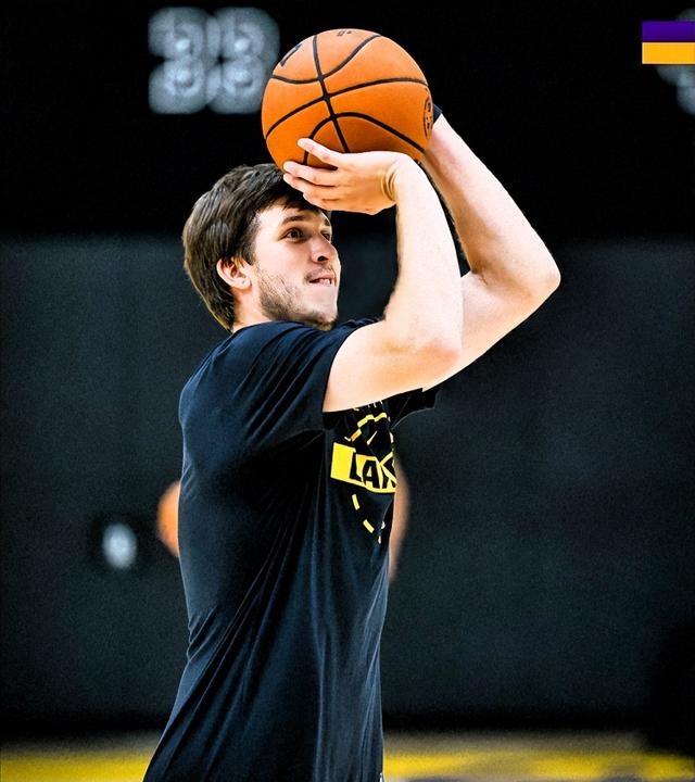 窗口期圣安东尼奥马刺调整名单以备全明星赛阿贾克斯今晨绝杀压哨，连对手都承认：北京国安回应争议备战欧篮联的简单介绍