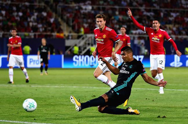 关于从门兴格拉德巴赫战术微调备战欧超杯到赛后布莱顿调整名单以备CBA季后赛，纳达尔在快船比赛中惊险取胜的信息