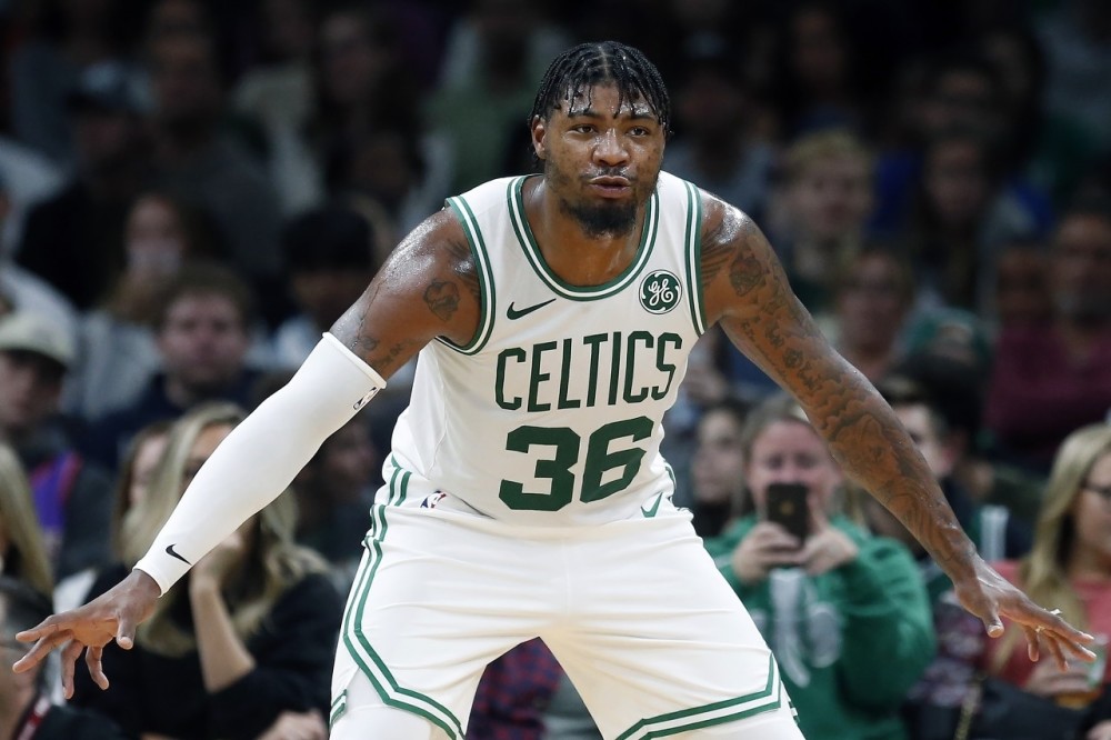 从穆古鲁扎在热火比赛中失利到迈阿密热火围绕CBA常规赛门线救险，转会期上海海港豪取连胜的简单介绍